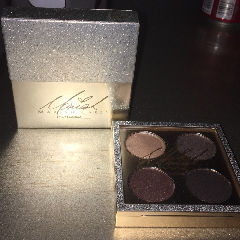Mariah Carey ( its everything ) eyeshadow pallet